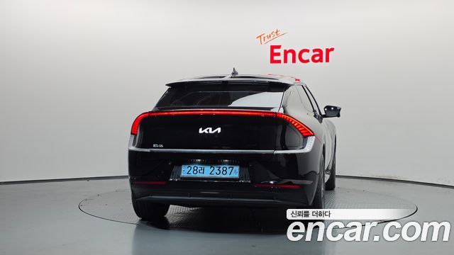 Kia EV6 2023 — photo 4