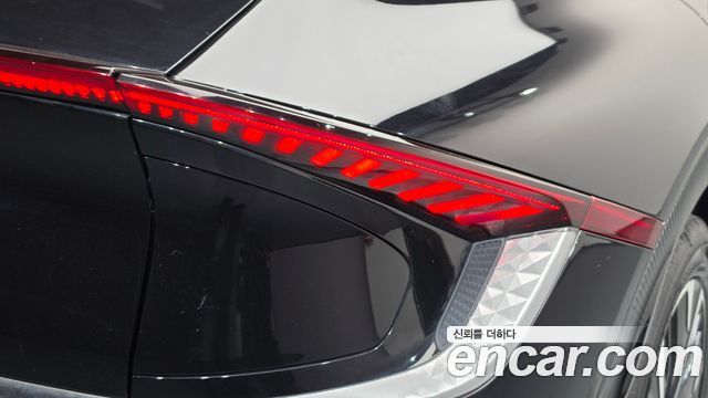 Kia EV6 2023 — photo 9