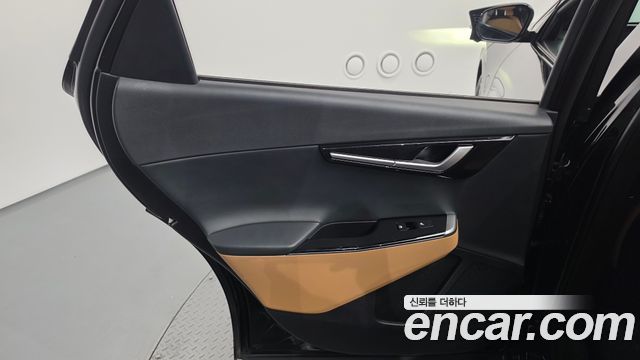 Kia EV6 2023 — photo 15