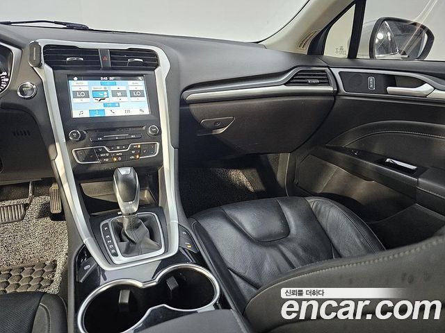 Ford Mondeo 2016 — photo 9