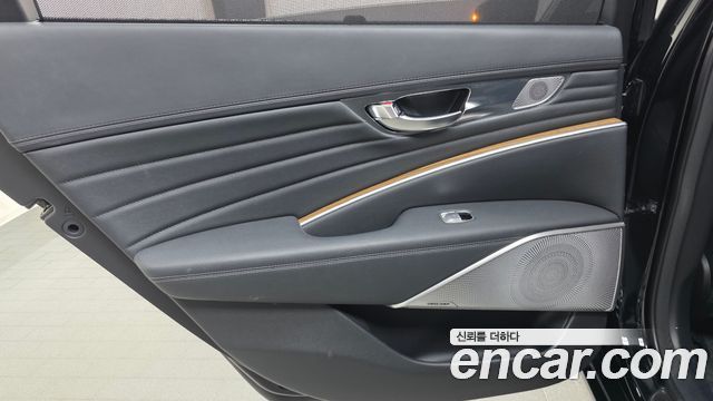 Kia K9 2023 — photo 15