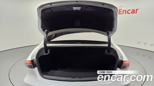 Hyundai Grandeur 2022 — photo 18