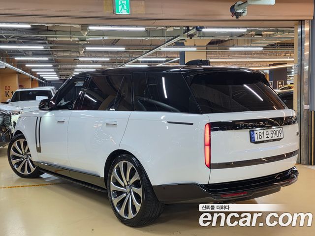 Land Rover Range Rover 2023 — photo 19