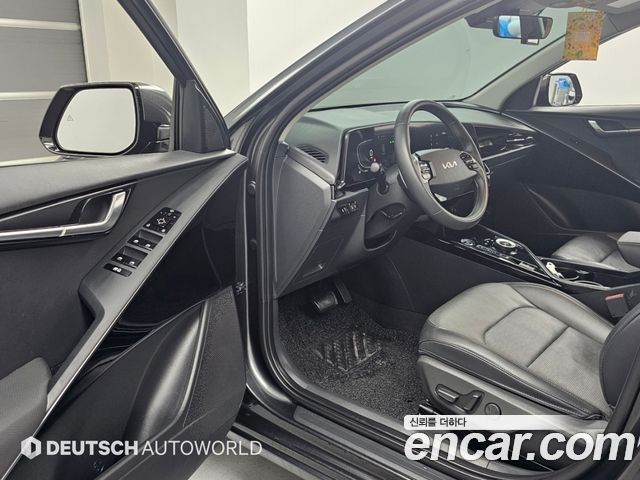 Kia Niro 2024 — photo 11