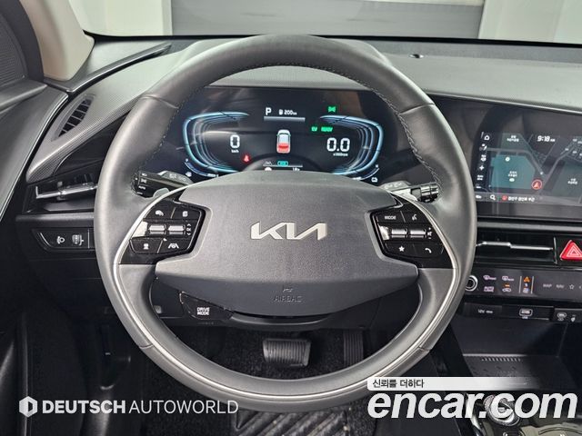 Kia Niro 2024 — photo 13