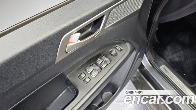 KG Mobility Rexton 2018 — photo 19