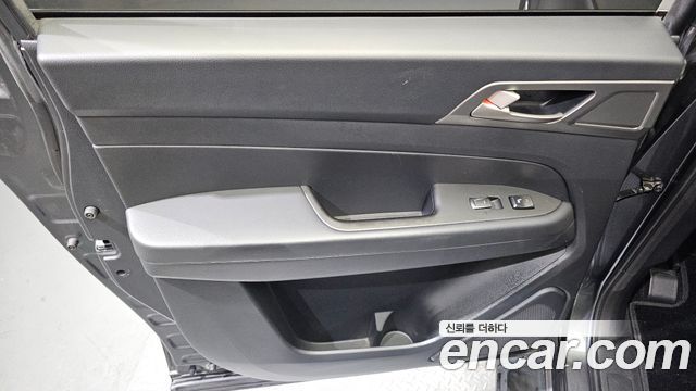 KG Mobility Rexton 2018 — photo 14