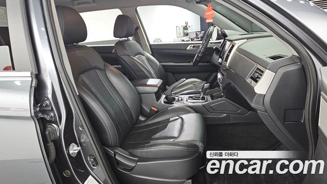 KG Mobility Rexton 2018 — photo 16