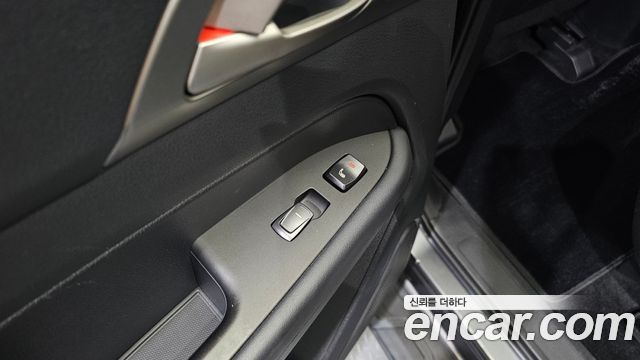KG Mobility Rexton 2018 — photo 30