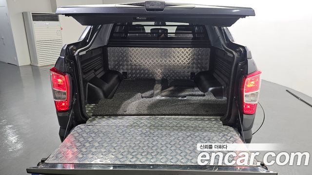 KG Mobility Rexton 2018 — photo 32
