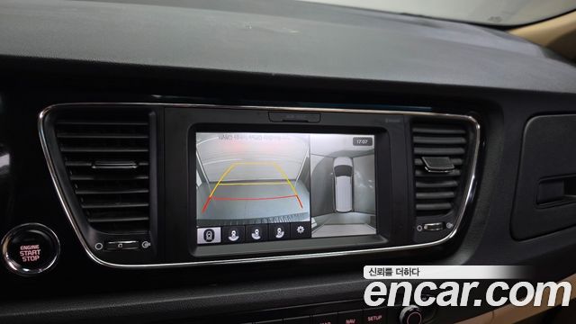 Kia Canival 2018 — photo 15