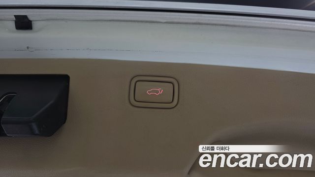 Kia Canival 2018 — photo 18