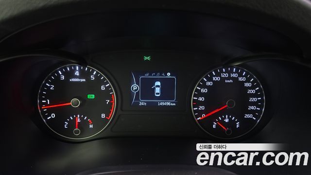 Kia K5 2016 — photo 11