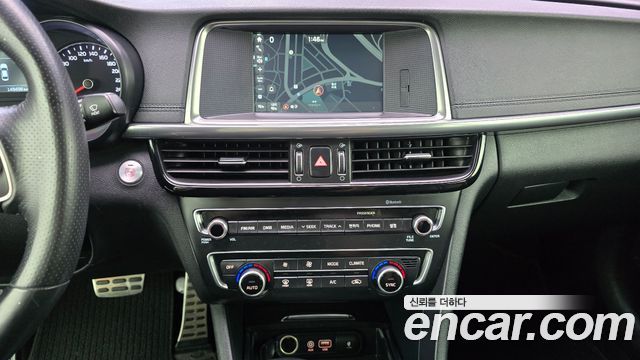 Kia K5 2016 — photo 20
