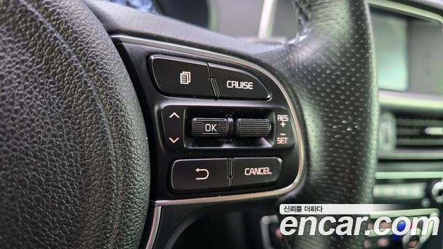 Kia K5 2016 — photo 23