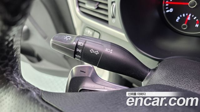 Kia K5 2016 — photo 25