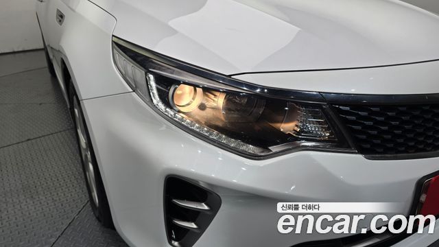Kia K5 2016 — photo 8