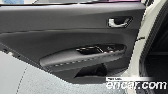 Kia K5 2016 — photo 15
