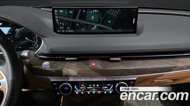 Genesis G80 2022 — photo 19