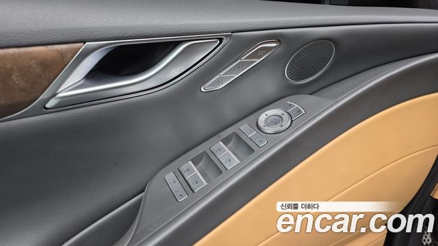 Genesis G80 2022 — photo 27