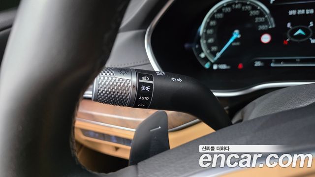 Genesis G80 2022 — photo 28