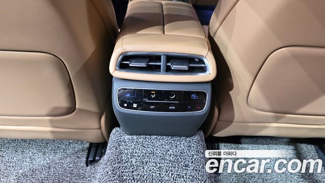Genesis G80 2022 — photo 30