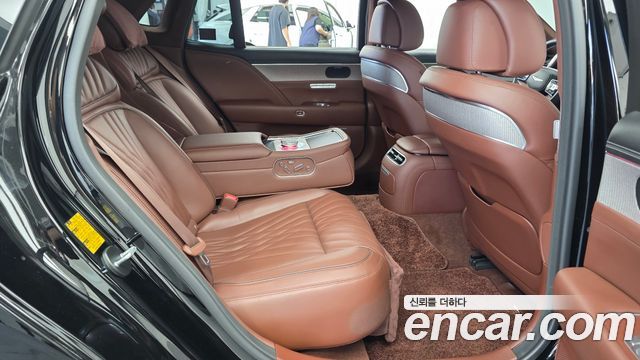 Genesis G90 2022 — photo 12