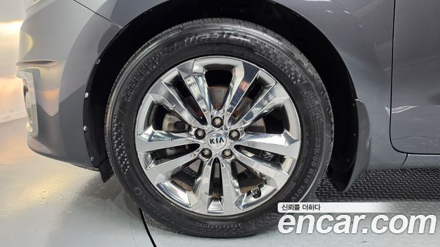 Kia Canival 2018 — photo 5