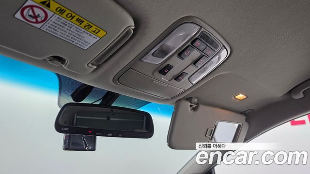 Kia Canival 2018 — photo 25