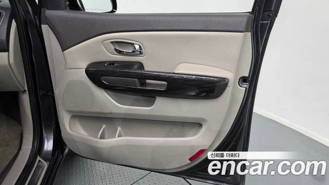 Kia Canival 2018 — photo 15
