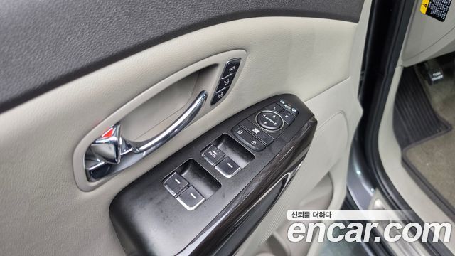 Kia Canival 2018 — photo 27