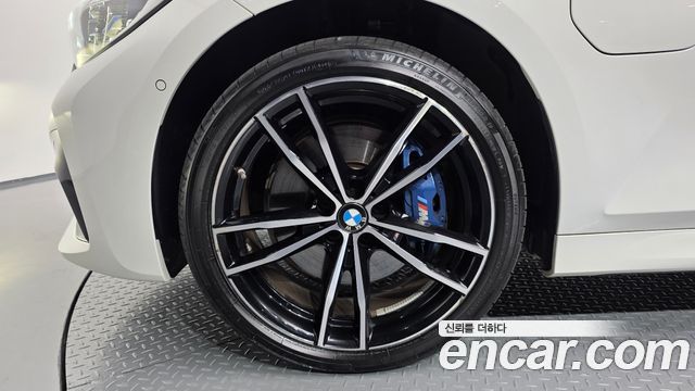 BMW 3-Series 2021 — photo 5