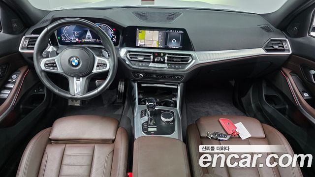 BMW 3-Series 2021 — photo 10