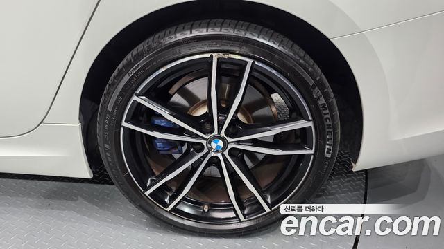 BMW 3-Series 2021 — photo 7