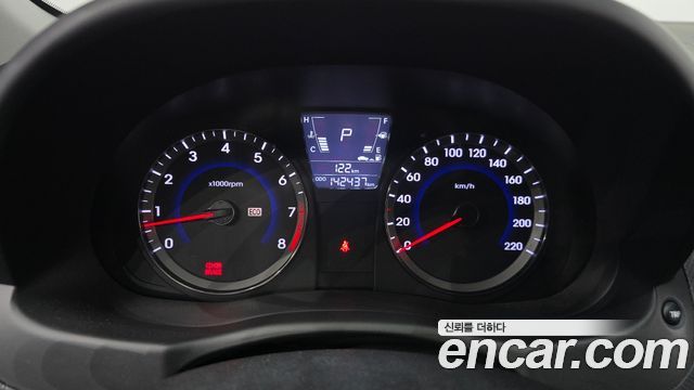Hyundai Accent 2014 — photo 11