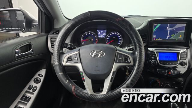 Hyundai Accent 2014 — photo 19