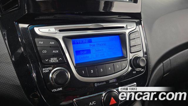 Hyundai Accent 2014 — photo 21