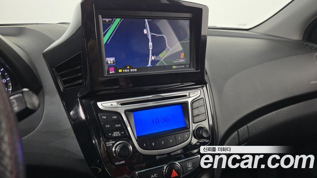 Hyundai Accent 2014 — photo 22