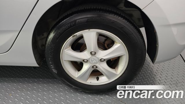 Hyundai Accent 2014 — photo 7