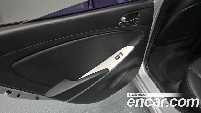 Hyundai Accent 2014 — photo 15