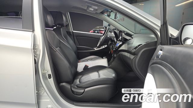 Hyundai Accent 2014 — photo 16