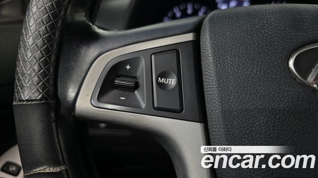 Hyundai Accent 2014 — photo 29
