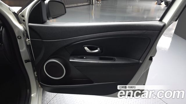Renault Korea SM3 2016 — photo 14
