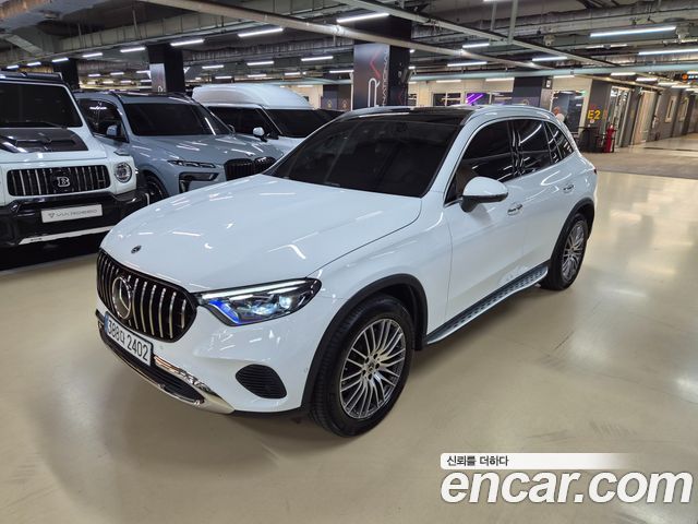 Mercedes-Benz GLC-Class 2025 — photo 1