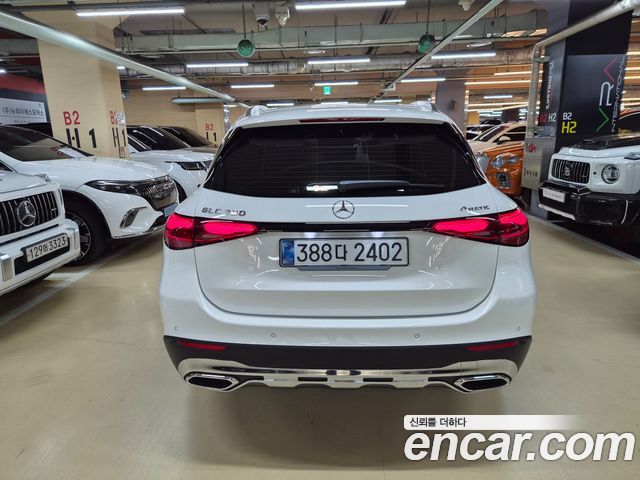 Mercedes-Benz GLC-Class 2025 — photo 6