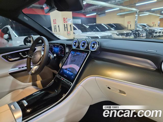 Mercedes-Benz GLC-Class 2025 — photo 11