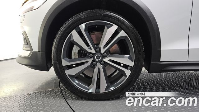 Volvo V60 2019 — photo 5