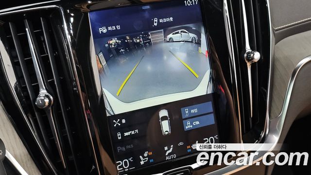 Volvo V60 2019 — photo 20