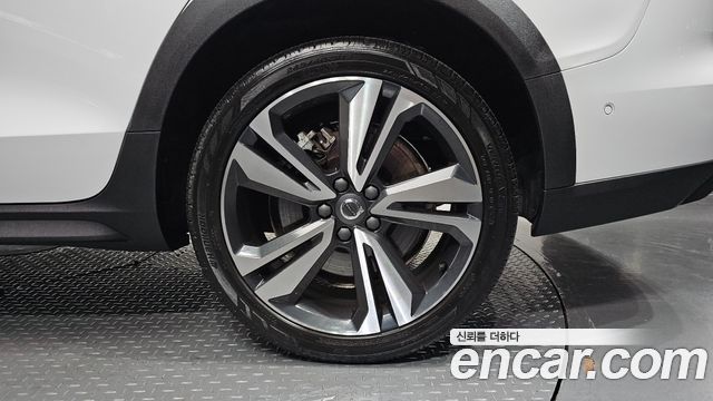 Volvo V60 2019 — photo 7