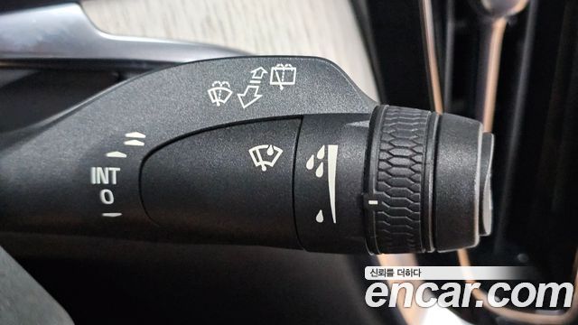 Volvo V60 2019 — photo 33